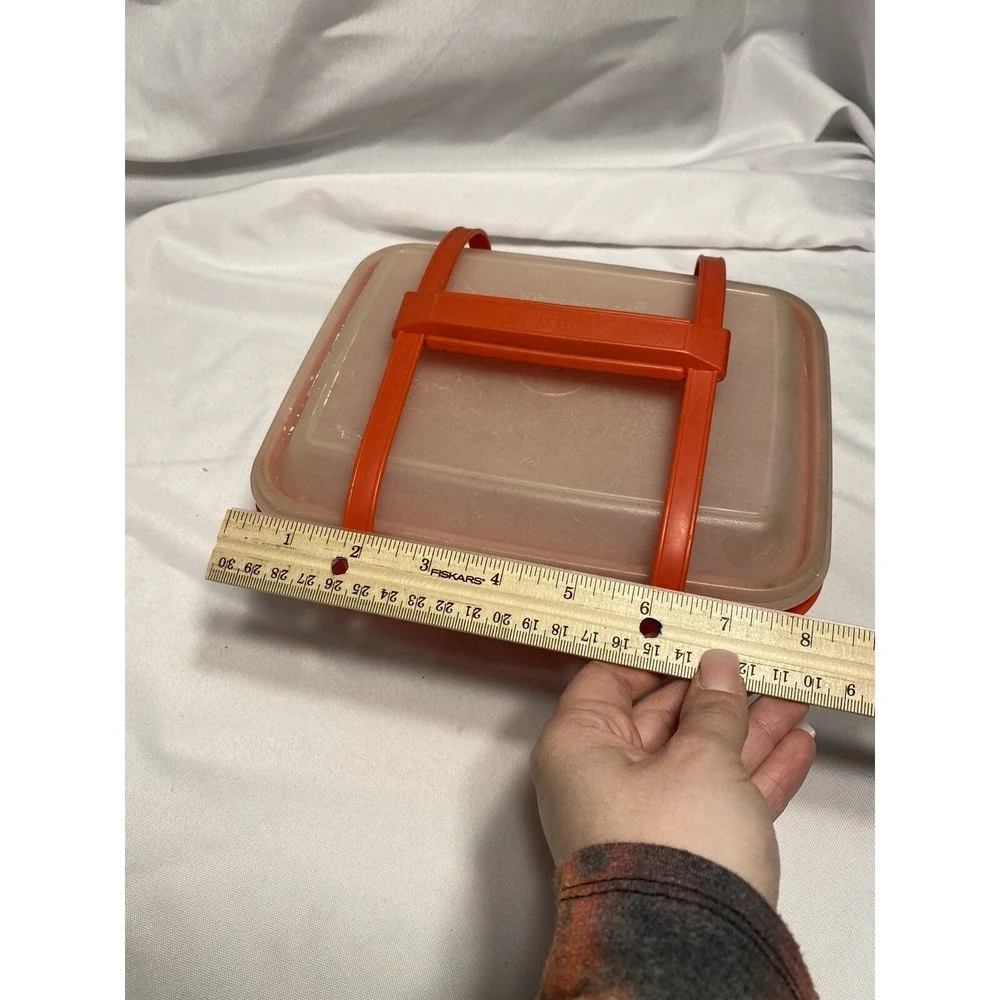 vintage‎ tupperware red container with handle